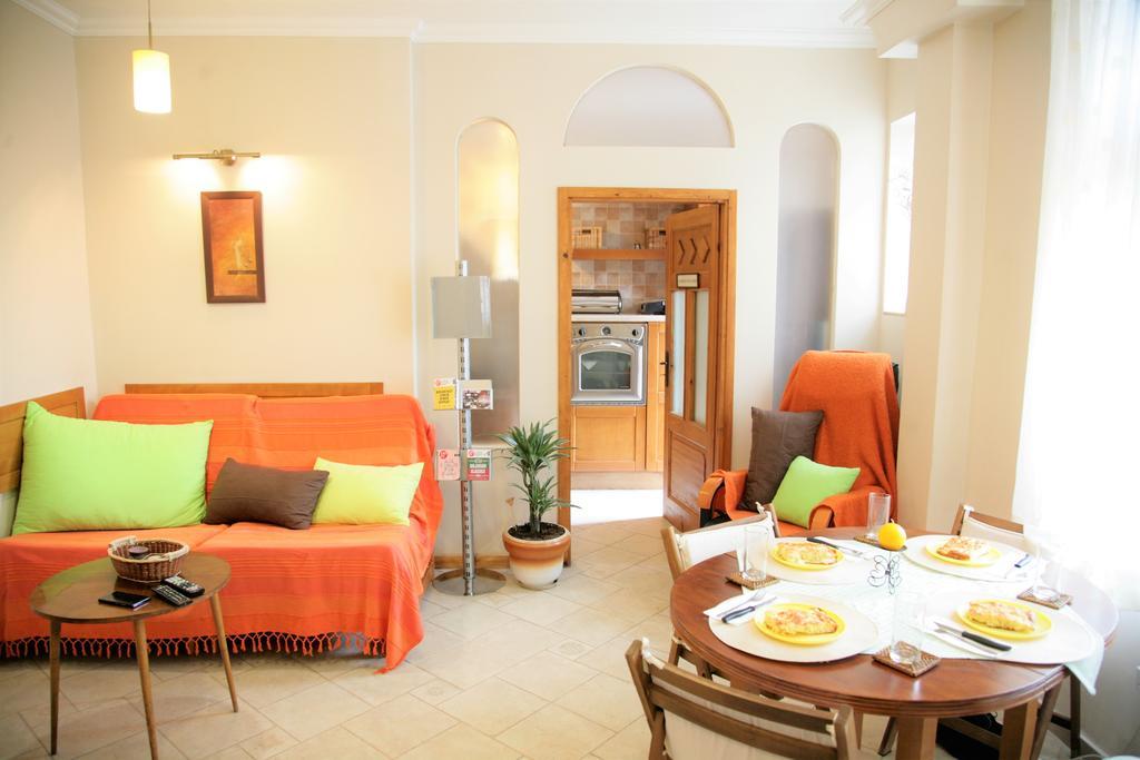 Time Traveling Apartment Sofia City Esterno foto