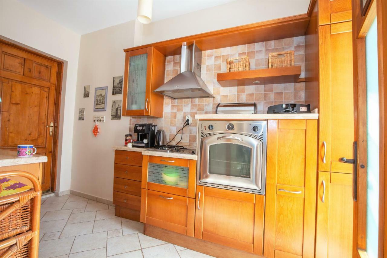 Time Traveling Apartment Sofia City Esterno foto